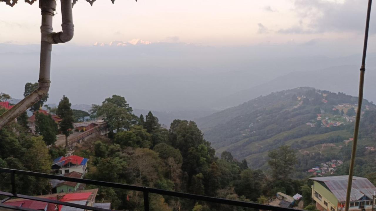 Tashi Delek Home Stay ดาร์จีลิง ภายนอก รูปภาพ